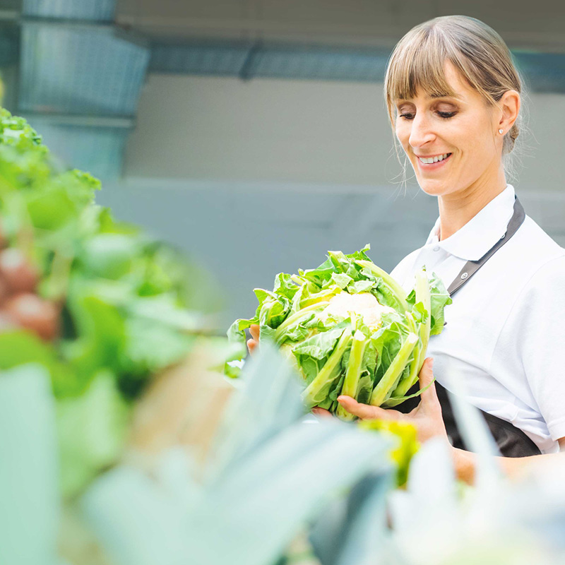 Reducing Food Waste: Optimising Safety and Sustainability
